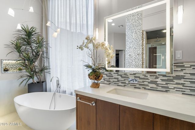 35133 N 66TH Place, Carefree, AZ 85377