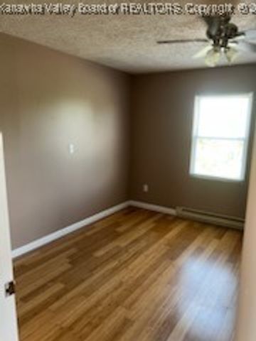 1501 15th A&B Street, Nitro, WV 25143