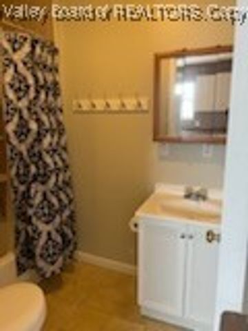 1501 15th A&B Street, Nitro, WV 25143