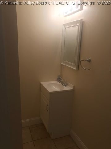 1501 15th A&B Street, Nitro, WV 25143