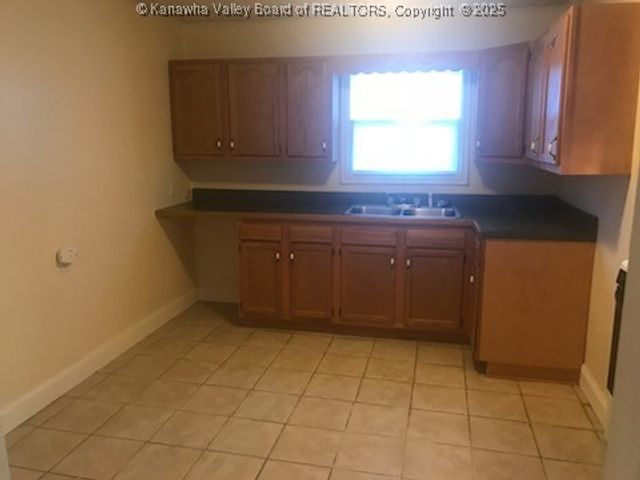 1501 15th A&B Street, Nitro, WV 25143