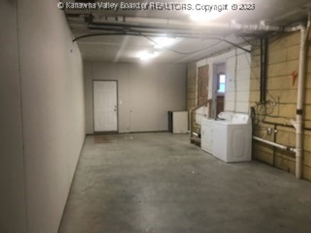 1501 15th A&B Street, Nitro, WV 25143