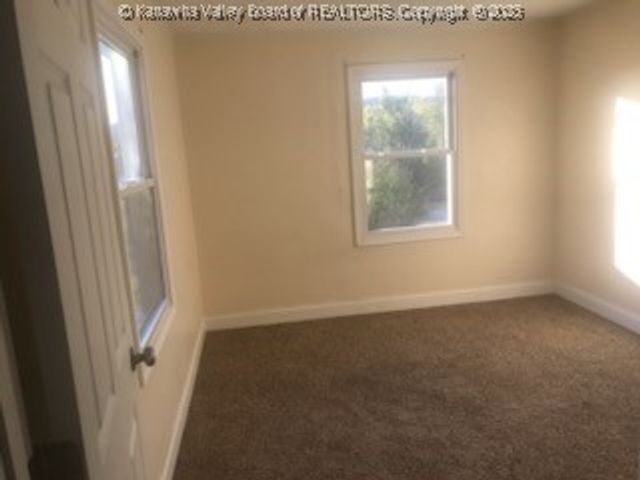 1501 15th A&B Street, Nitro, WV 25143