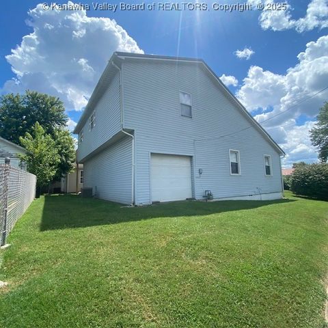 1501 15th A&B Street, Nitro, WV 25143
