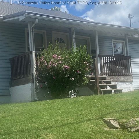 1501 15th A&B Street, Nitro, WV 25143