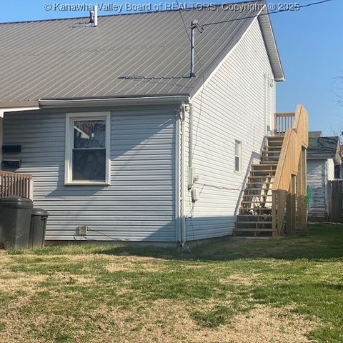 1501 15th A&B Street, Nitro, WV 25143