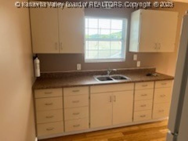 1501 15th A&B Street, Nitro, WV 25143