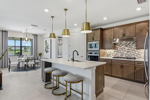 2370 Rollingwood Court, Oakland Park, FL 33309
