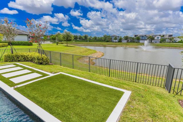 2370 Rollingwood Court, Oakland Park, FL 33309
