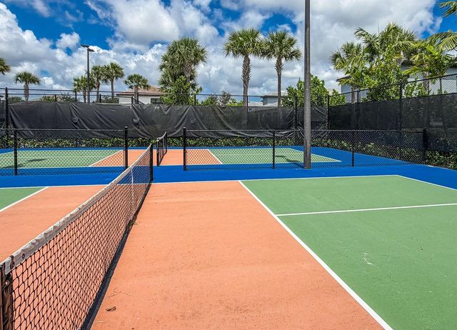 2370 Rollingwood Court, Oakland Park, FL 33309