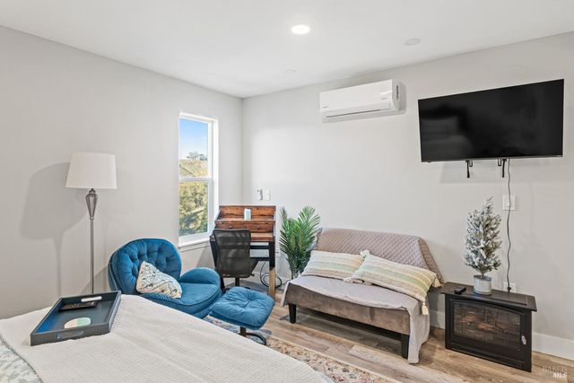 531 Tehuacan Rd, Ukiah, CA 95482