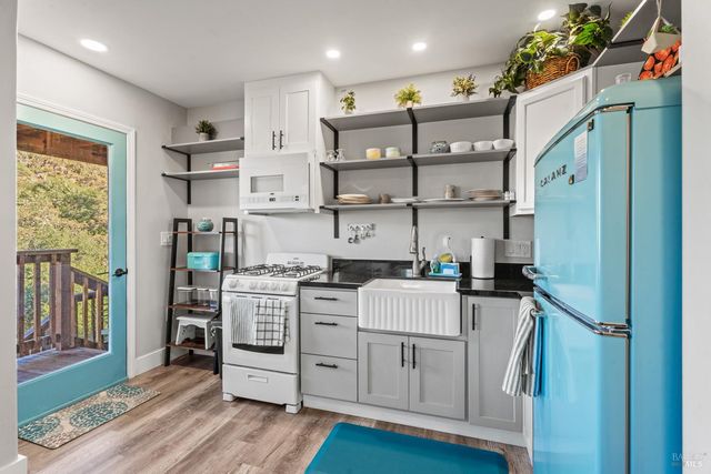 531 Tehuacan Rd, Ukiah, CA 95482