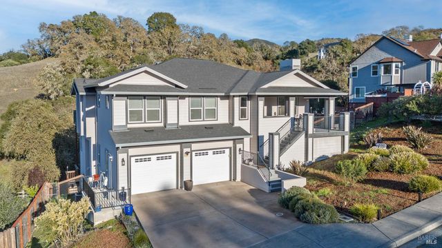 531 Tehuacan Rd, Ukiah, CA 95482