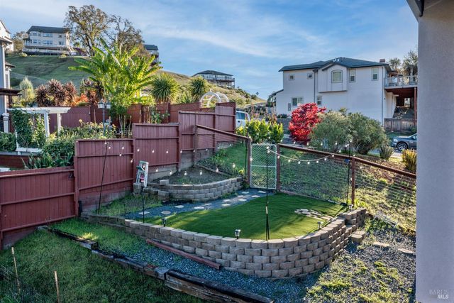 531 Tehuacan Rd, Ukiah, CA 95482