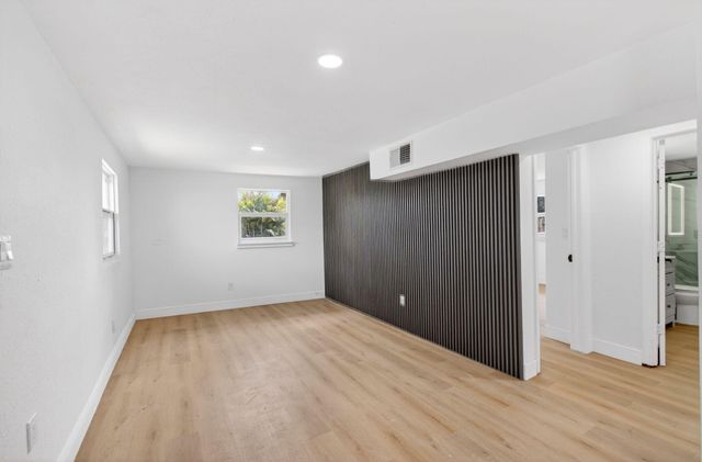 1537 E Breezy Lane, Plantation Mobile Home Park, West Palm Beach, FL 33417