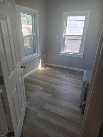 813 George St, Plainfield City, NJ 07062
