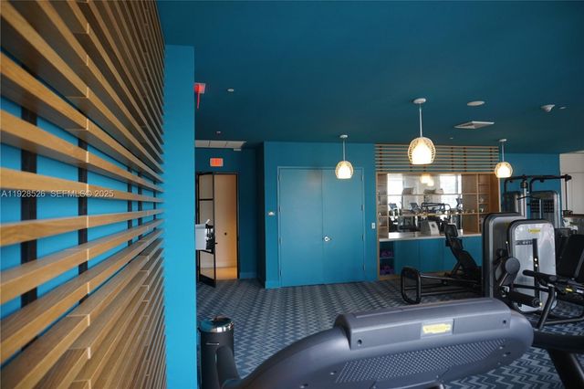 121 NE 34th St 2406A, Miami, FL 33137