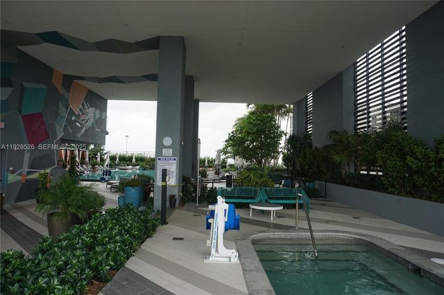 121 NE 34th St 2406A, Miami, FL 33137