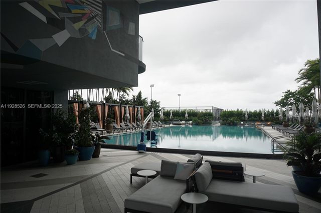 121 NE 34th St 2406A, Miami, FL 33137