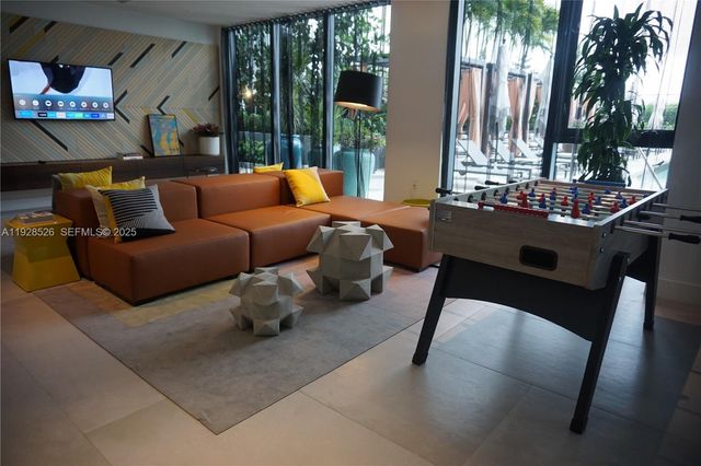 121 NE 34th St 2406A, Miami, FL 33137