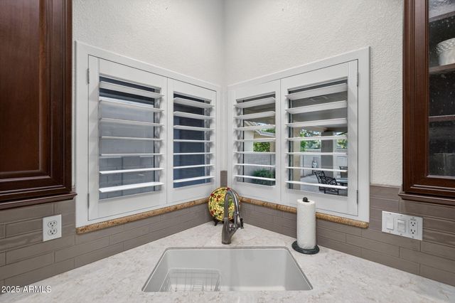 14311 W SHAWNEE Trail, Surprise, AZ 85374