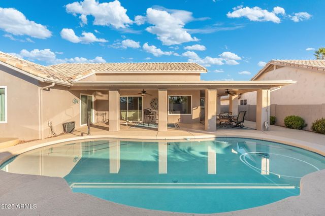 14311 W SHAWNEE Trail, Surprise, AZ 85374