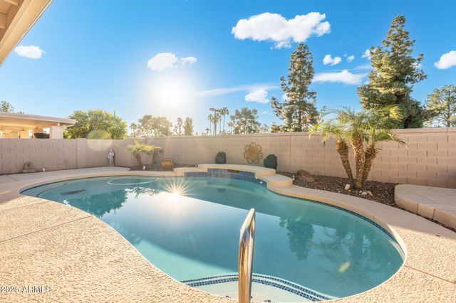 14311 W SHAWNEE Trail, Surprise, AZ 85374