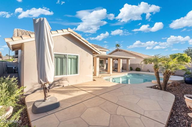 14311 W SHAWNEE Trail, Surprise, AZ 85374