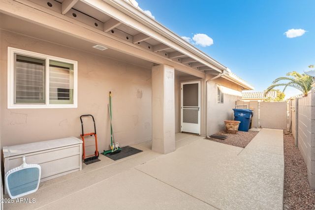 14311 W SHAWNEE Trail, Surprise, AZ 85374