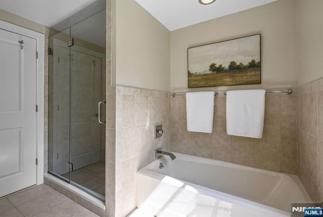 424 Braeburn Road, Ho-ho-kus, NJ 07423