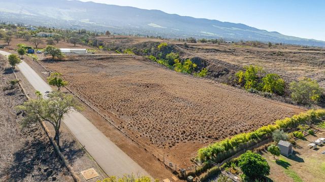 182 Hoomaikai Pl Unit B, Kula, HI 96790