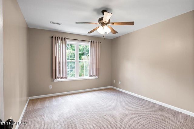 440 Indian Hills Rd, Oneida, TN 37841