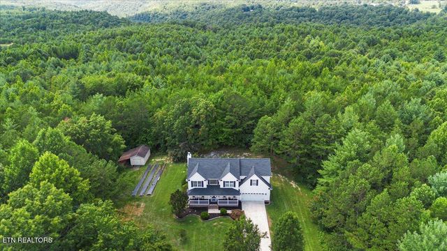 440 Indian Hills Rd, Oneida, TN 37841
