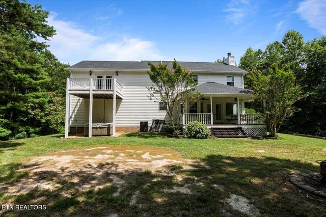 440 Indian Hills Rd, Oneida, TN 37841