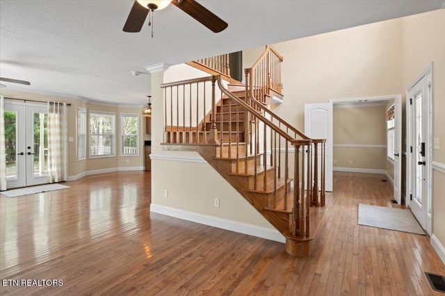 440 Indian Hills Rd, Oneida, TN 37841