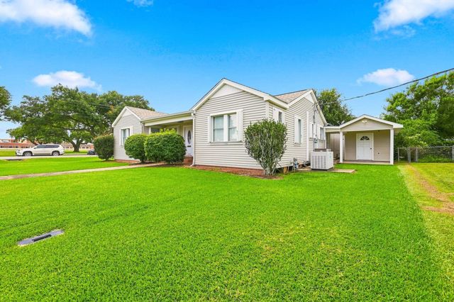526 Foret St, Thibodaux, LA 70301