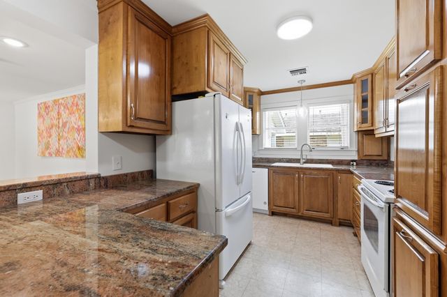 526 Foret St, Thibodaux, LA 70301