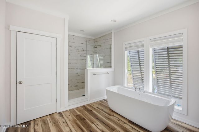 112 NE 65th Street, Oak Island, NC 28465