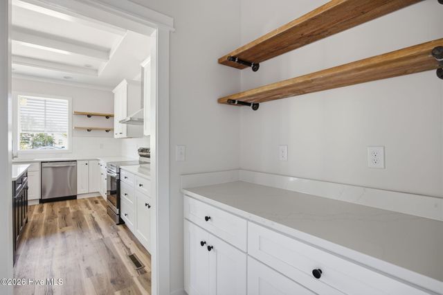 112 NE 65th Street, Oak Island, NC 28465