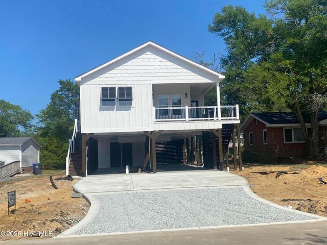 112 NE 65th Street, Oak Island, NC 28465