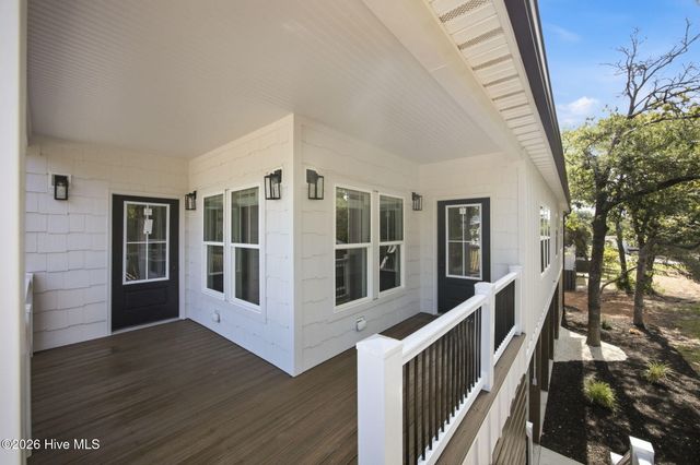 112 NE 65th Street, Oak Island, NC 28465