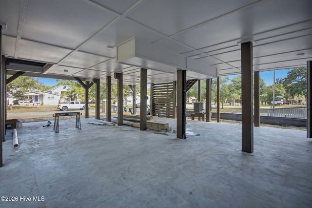 112 NE 65th Street, Oak Island, NC 28465
