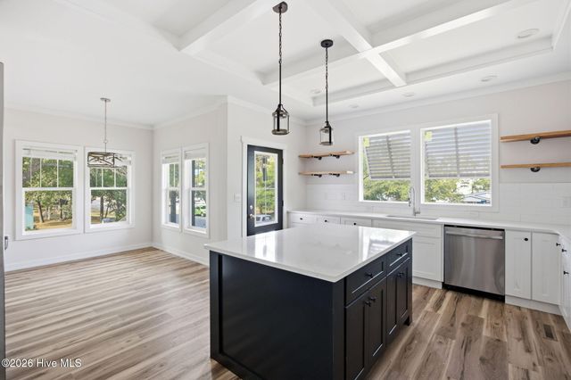 112 NE 65th Street, Oak Island, NC 28465