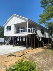 112 NE 65th Street, Oak Island, NC 28465
