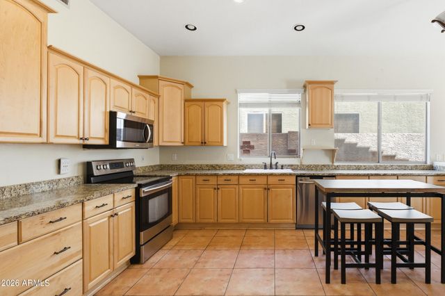 1645 E ORANGEWOOD Street, Gilbert, AZ 85296