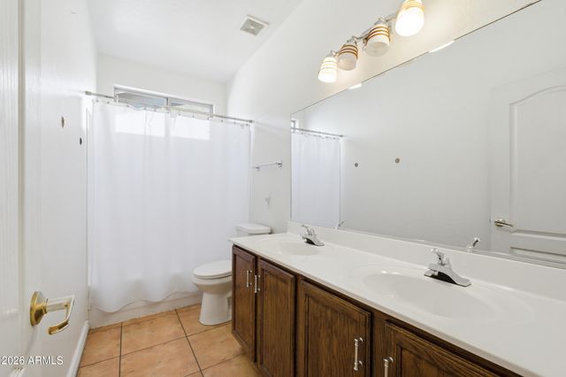 1645 E ORANGEWOOD Street, Gilbert, AZ 85296