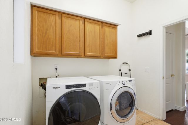 1645 E ORANGEWOOD Street, Gilbert, AZ 85296