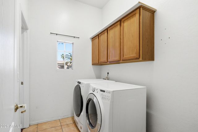 1645 E ORANGEWOOD Street, Gilbert, AZ 85296