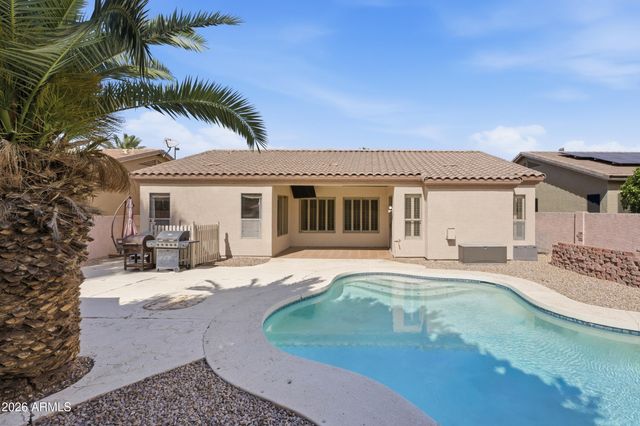 1645 E ORANGEWOOD Street, Gilbert, AZ 85296