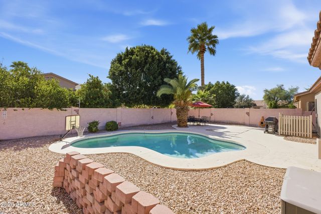 1645 E ORANGEWOOD Street, Gilbert, AZ 85296